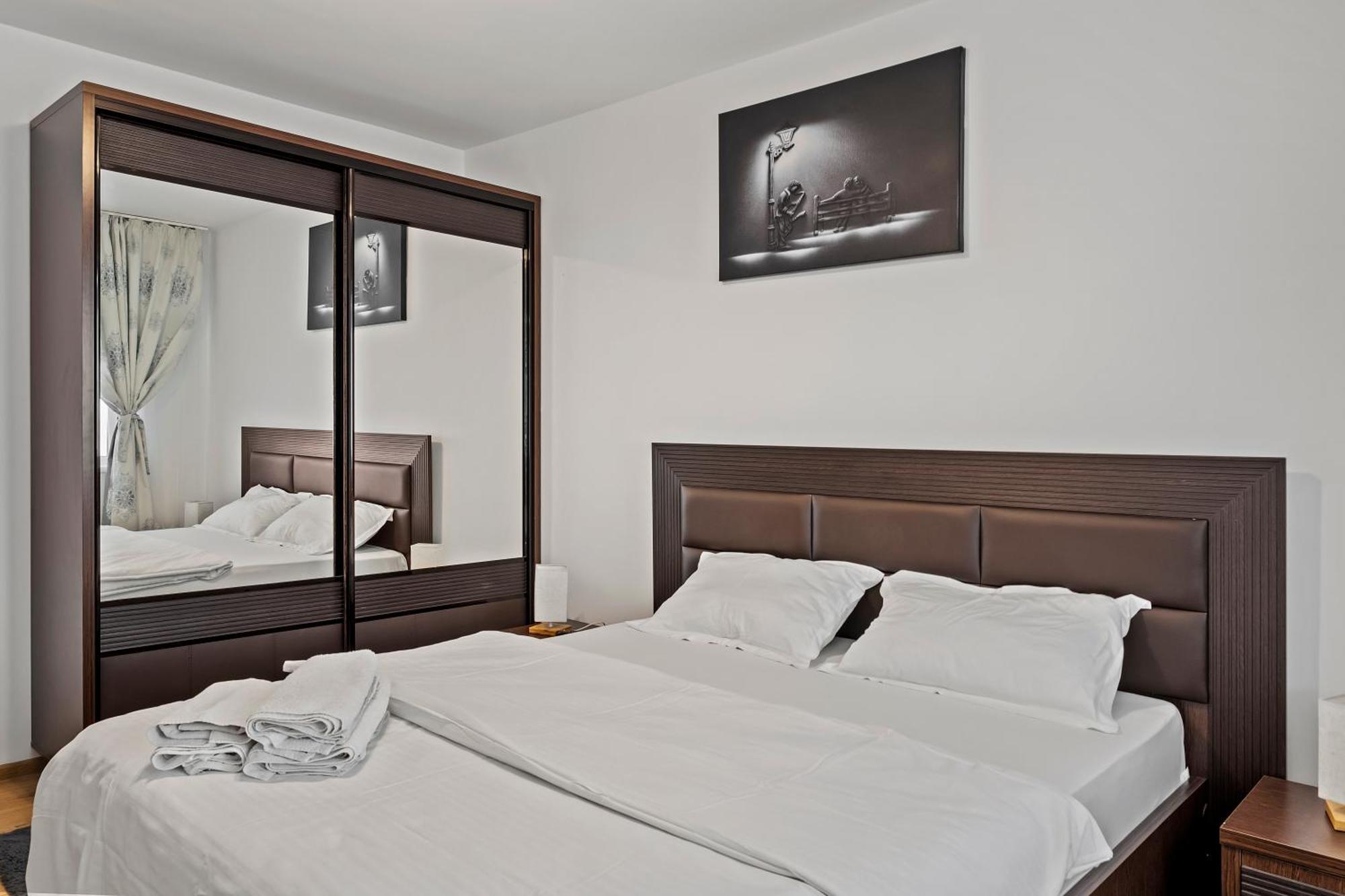 Apartament De Lux Drumul Taberei Bukares Bagian luar foto