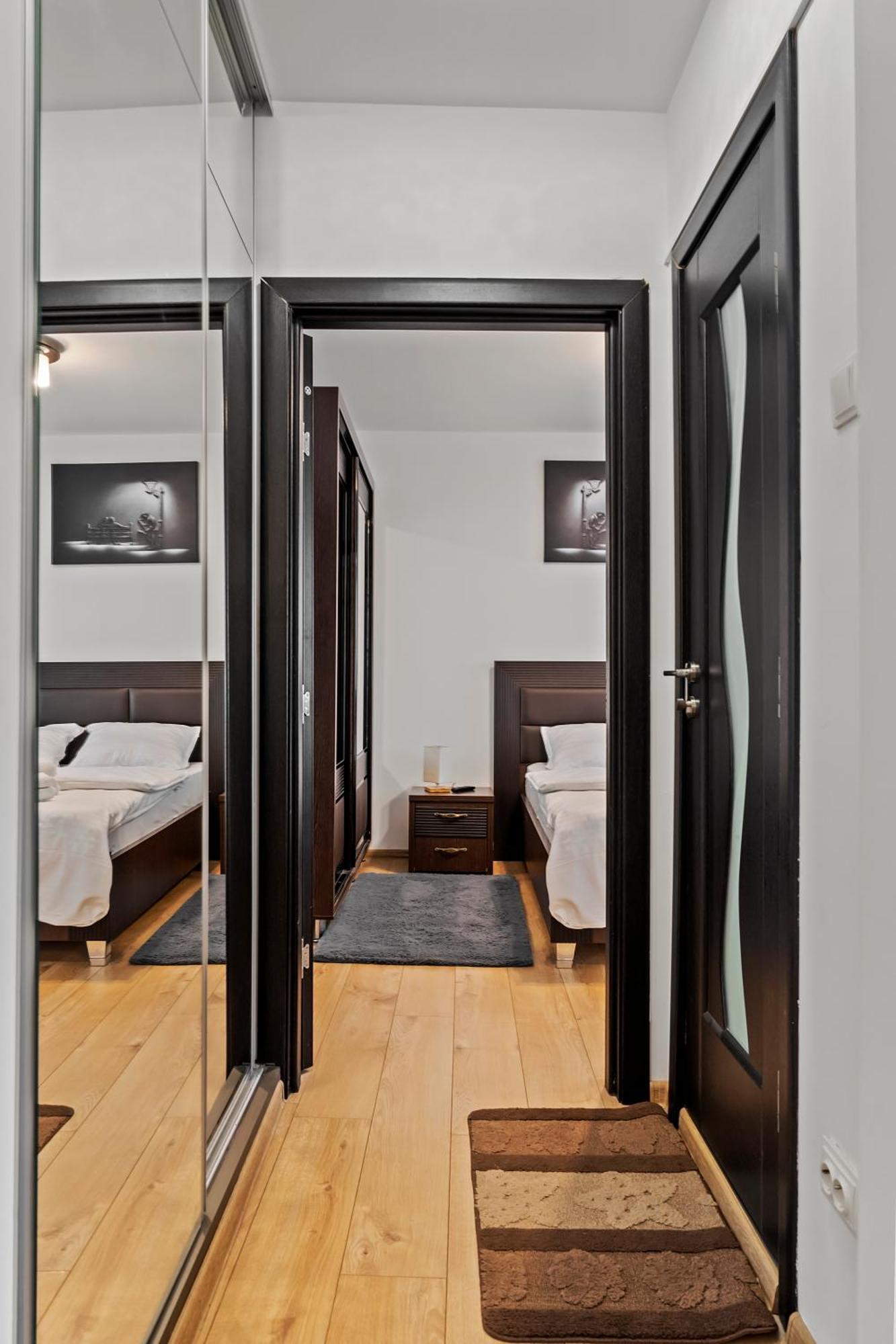 Apartament De Lux Drumul Taberei Bukares Bagian luar foto